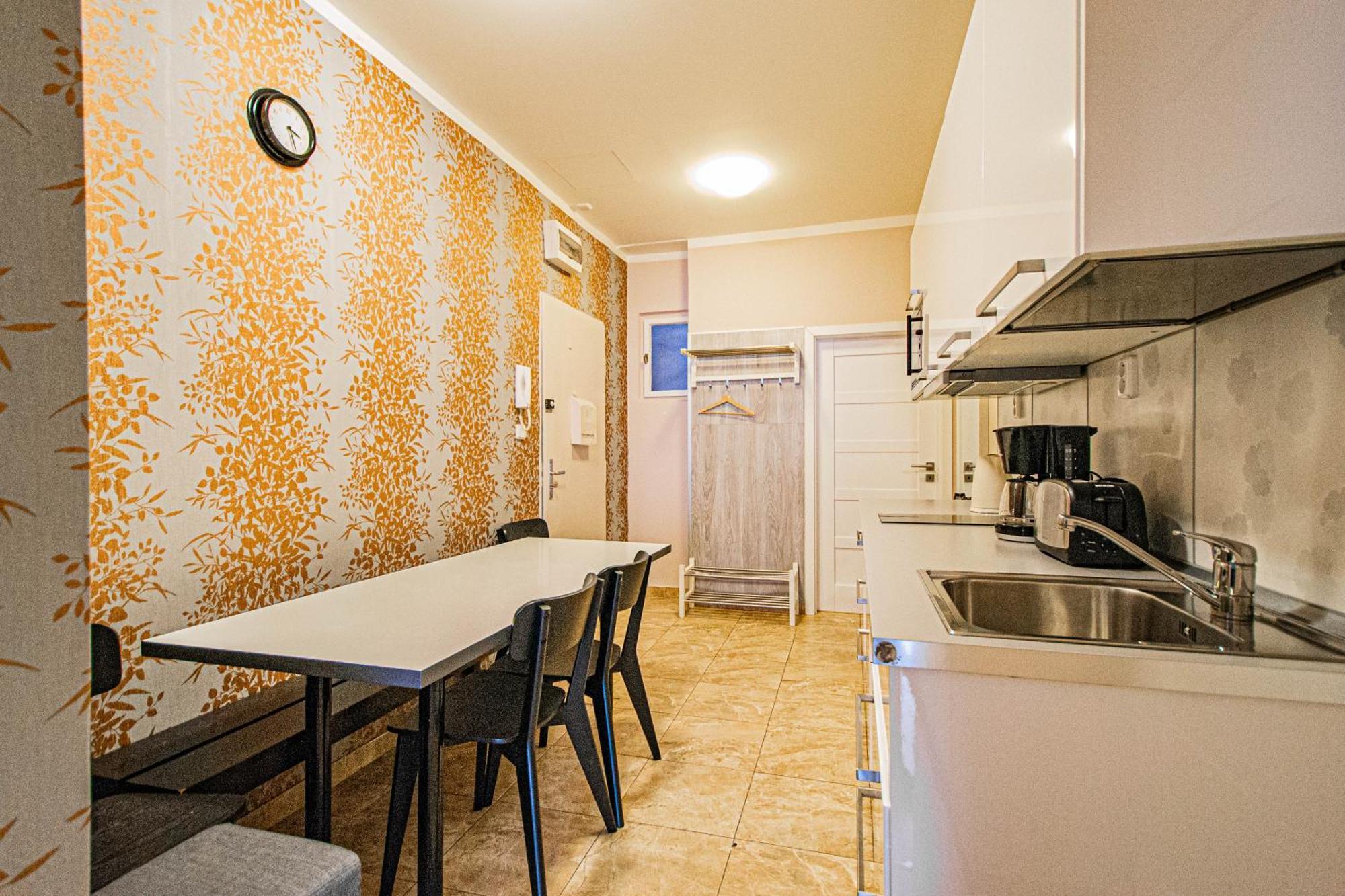 Old Town Rybna Apt By Ruterra Prague Luaran gambar
